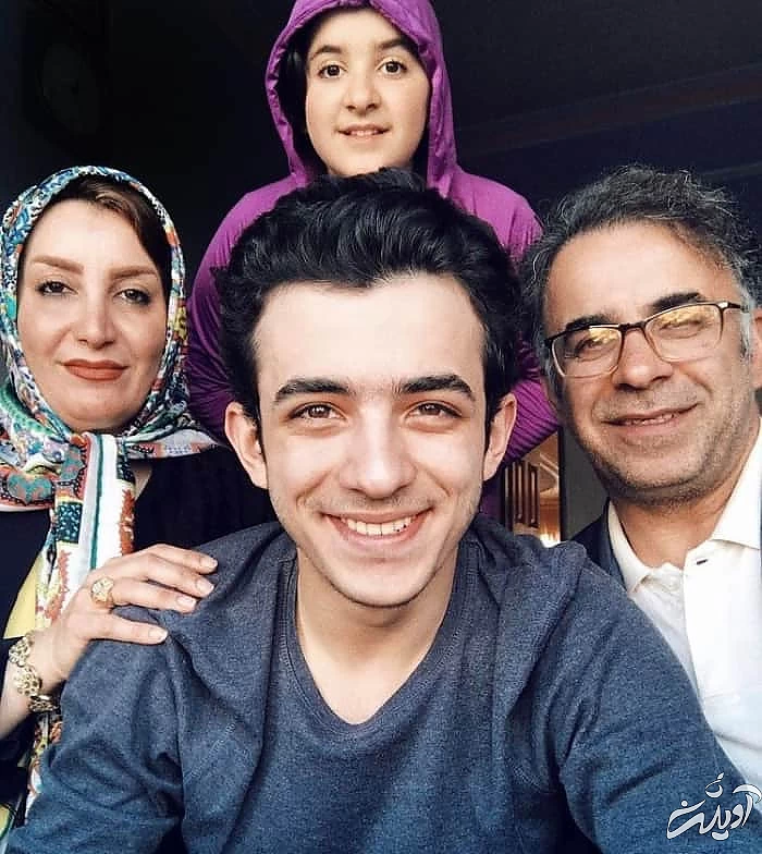 پدر و مادر و خواهر علی شادمان خانواده علی شادمان